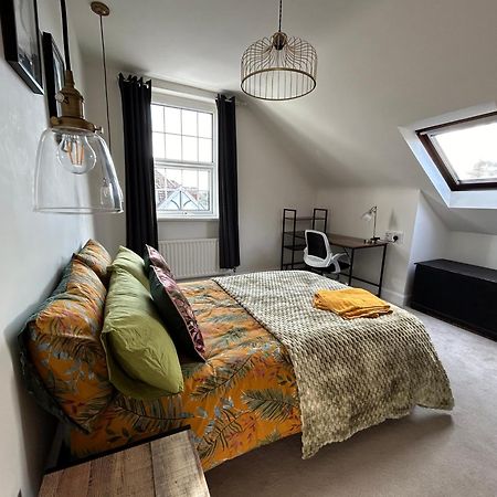 Seaside Rentals Bournemouth - 2Br, Upto 6Ppl, Beach 3 Min Walk, Dogs Ok, Wifi, Park 2 Cars Ngoại thất bức ảnh