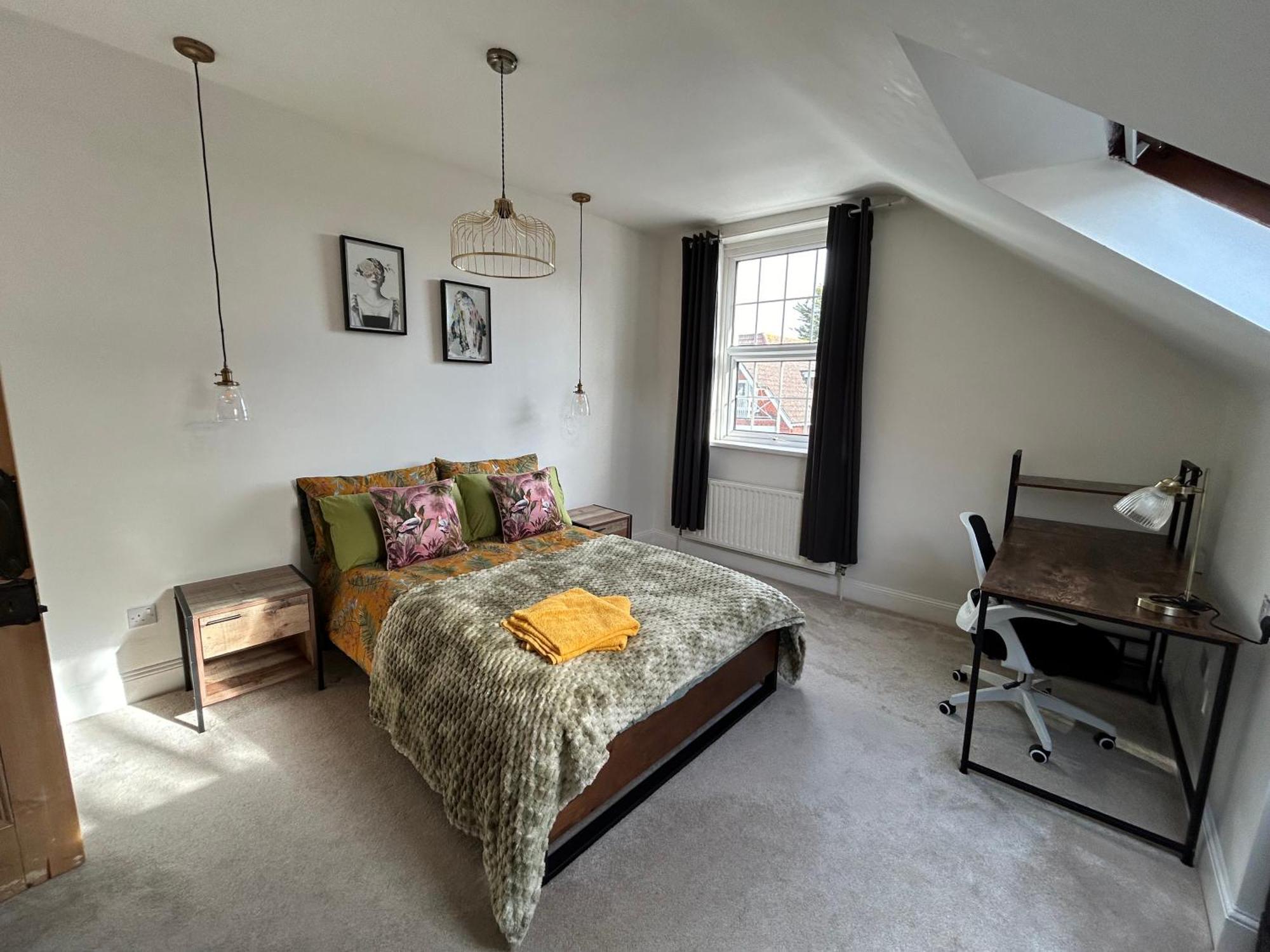 Seaside Rentals Bournemouth - 2Br, Upto 6Ppl, Beach 3 Min Walk, Dogs Ok, Wifi, Park 2 Cars Ngoại thất bức ảnh