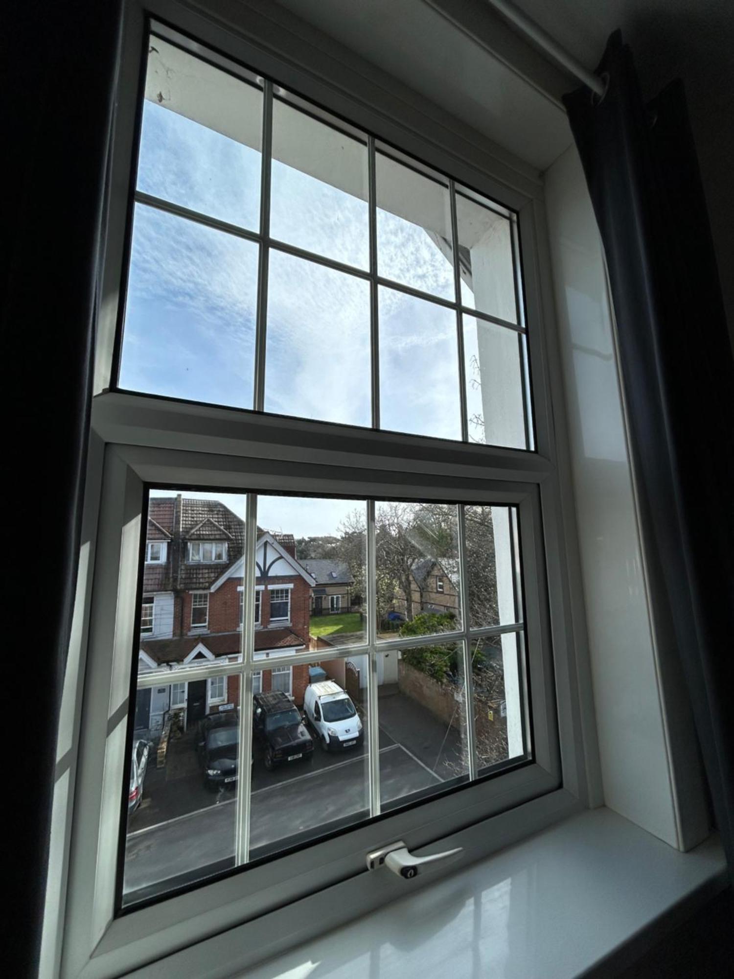 Seaside Rentals Bournemouth - 2Br, Upto 6Ppl, Beach 3 Min Walk, Dogs Ok, Wifi, Park 2 Cars Ngoại thất bức ảnh